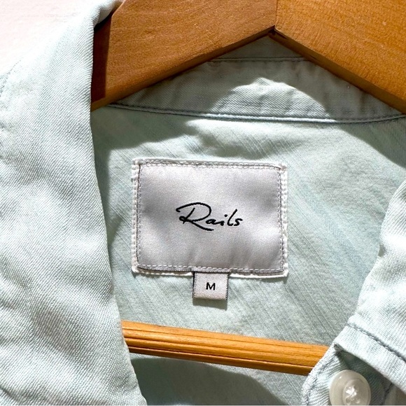 Rails Ingrid Raw Hem Light Vintage Button-Down Denim Shirt M - Picture 3 of 7